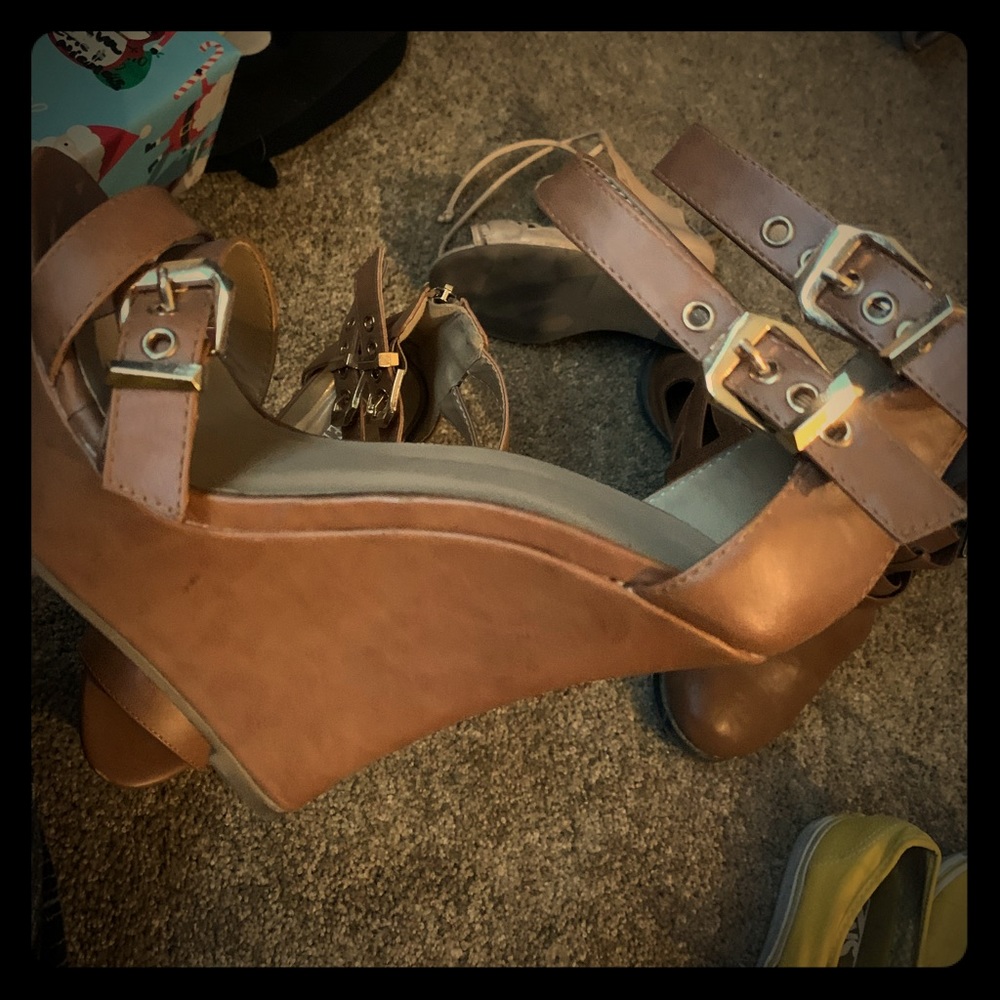 Wedges - Picture 1 of 2